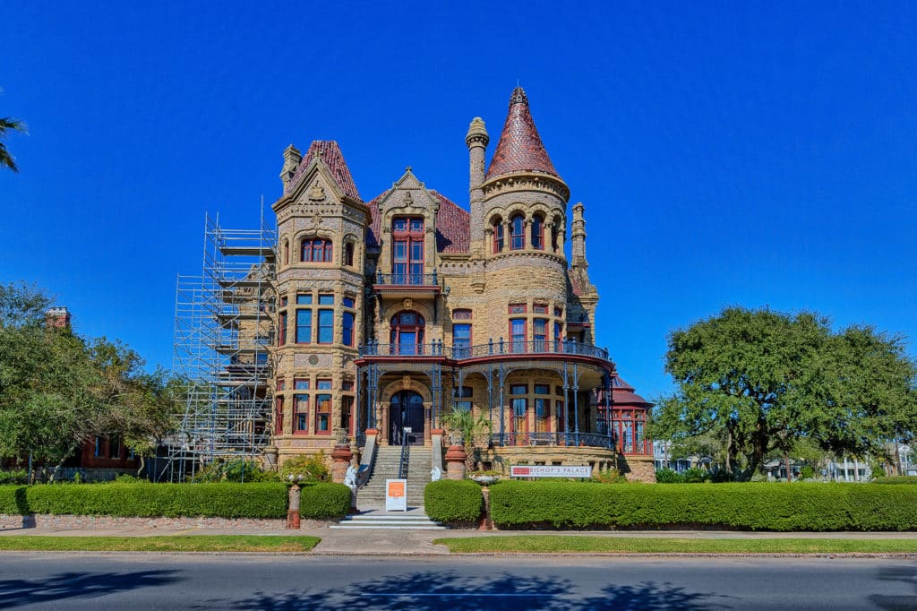 Bishop’s Palace – A Magnificent Historic Castle In Texas