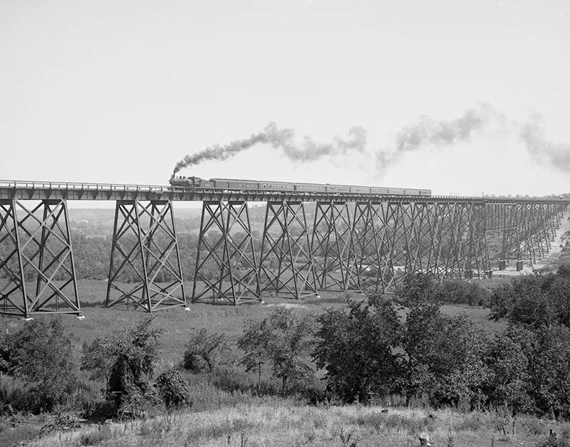 Timber Trestles: The Majestic Wooden Giants That Shaped North America’s Railroads